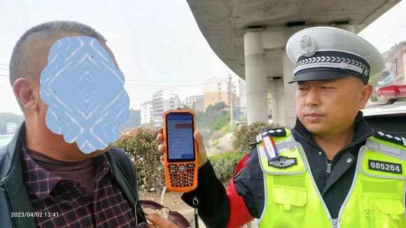 交警大队“疏”“查”结合，着力打造“平安清明”