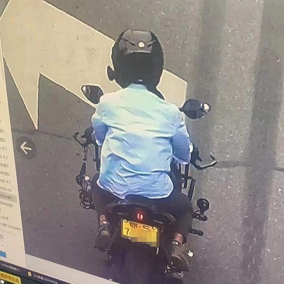 广水交警查处“炸街”扰民违法行为人