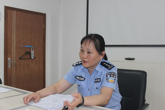 广水交警寻找“减量控大”的良策，扬起交通安全宣传教育的“风帆”！