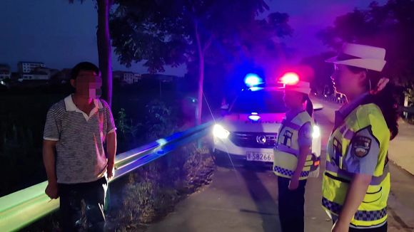 防事故全警参与，广水交警常态化开展“晨巡”“夜巡”活动