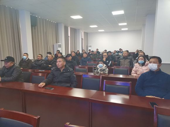 交警大队开展出租车驾驶员安全教育培训