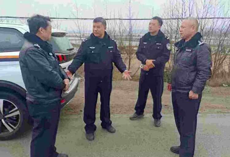 随州交警支队到广水督导低温雨雪冰冻天气应对工作